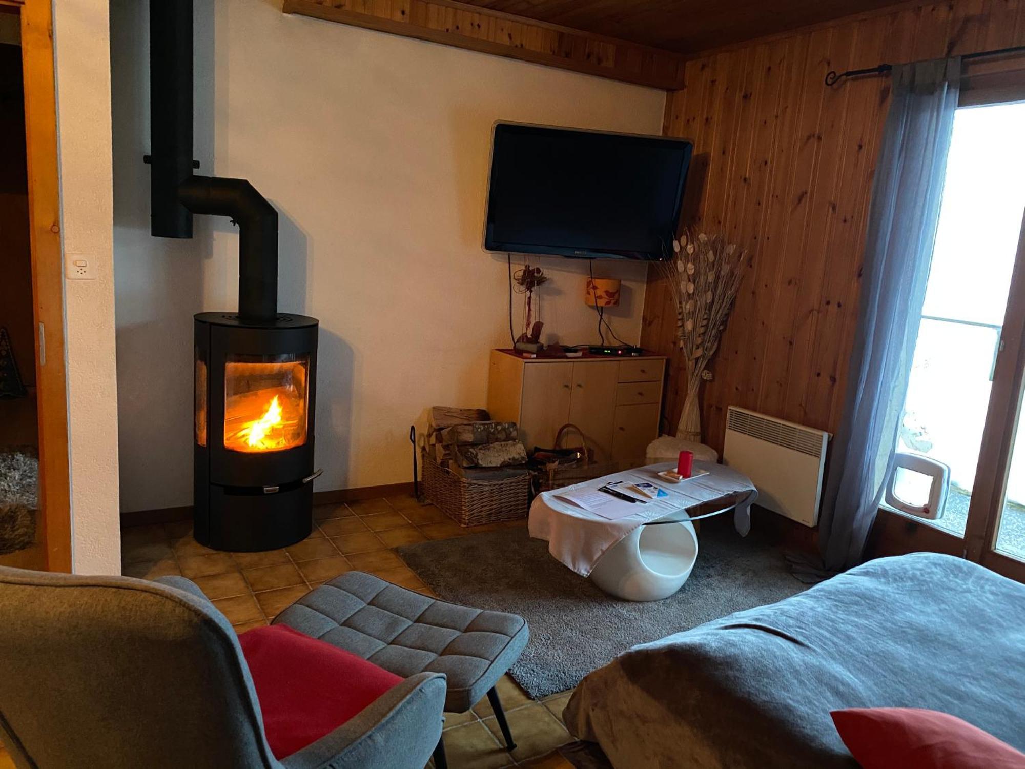 Le Petit Foyer Apartment Salvan